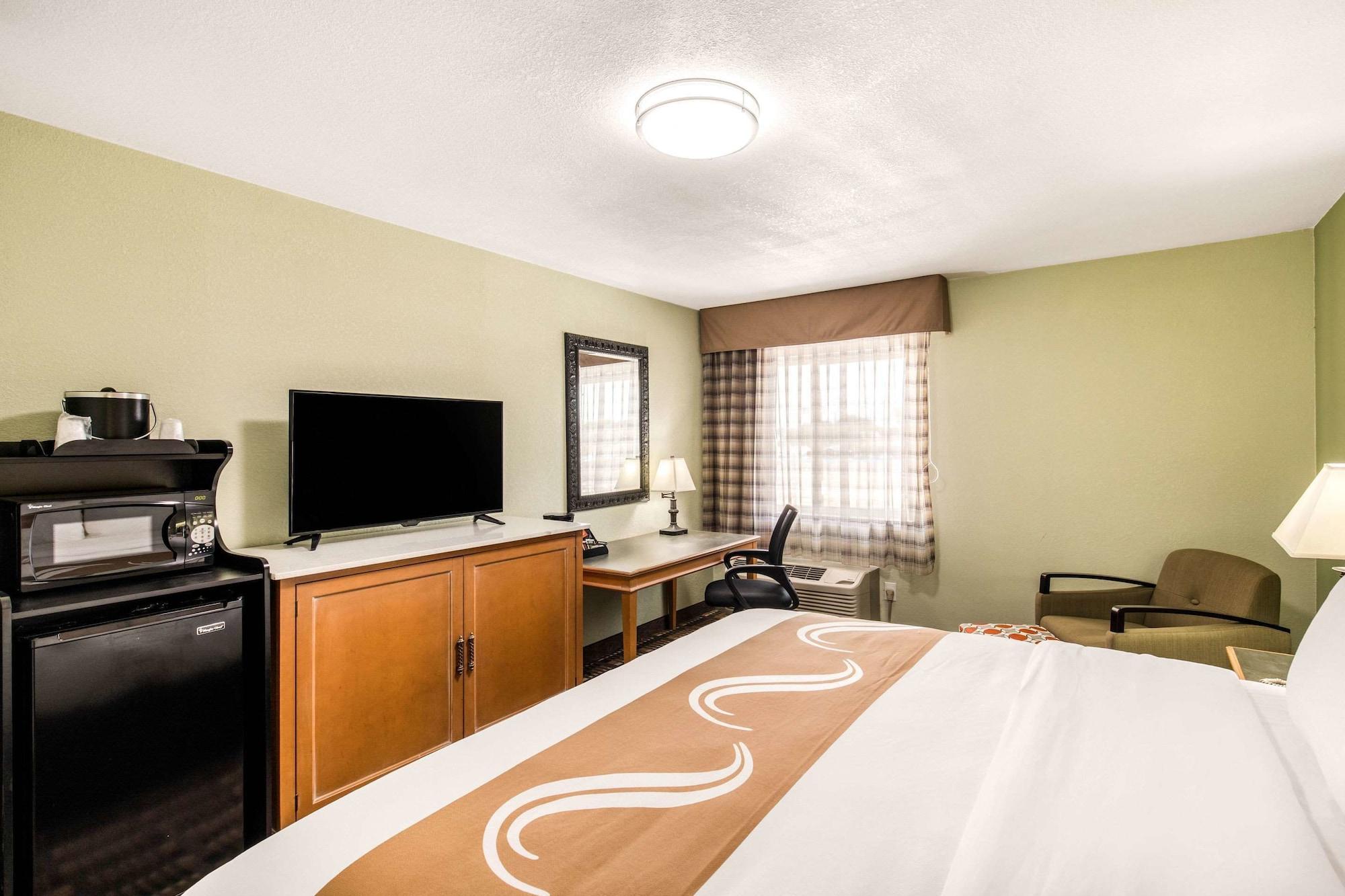 Hotel Quality & East - Richardson Plano