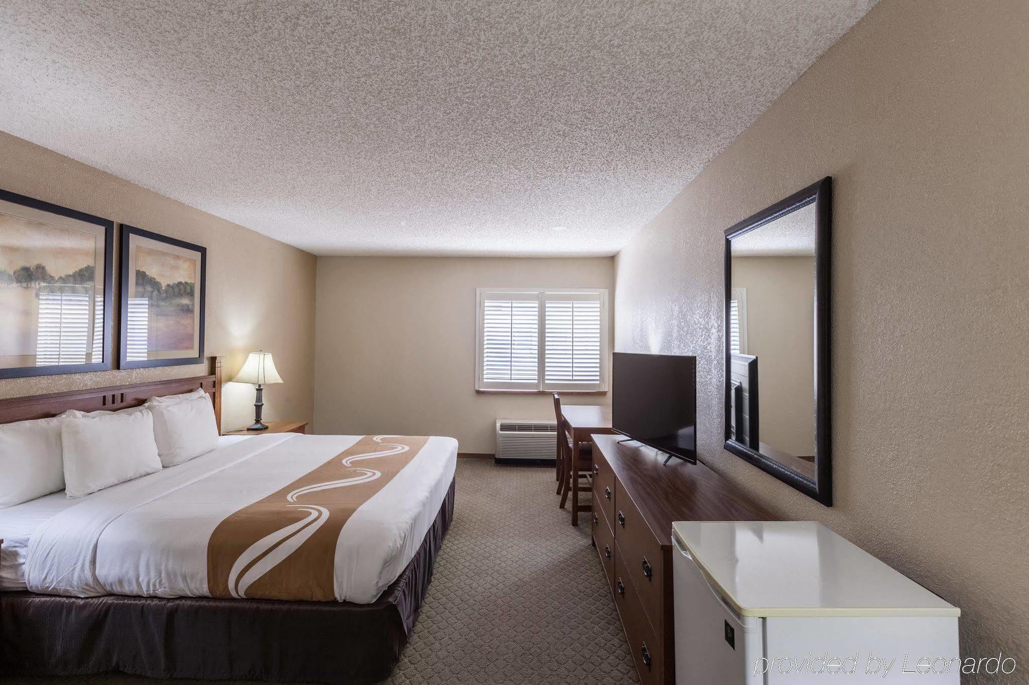 Quality & East - Richardson Hotel