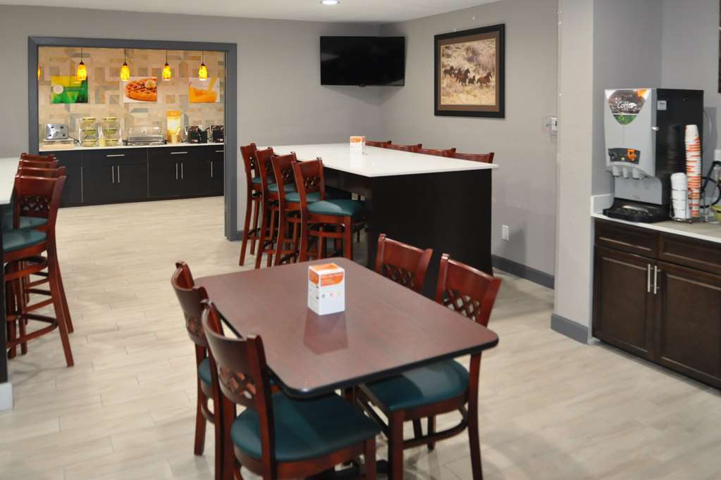 Quality & East - Richardson Hotel Plano