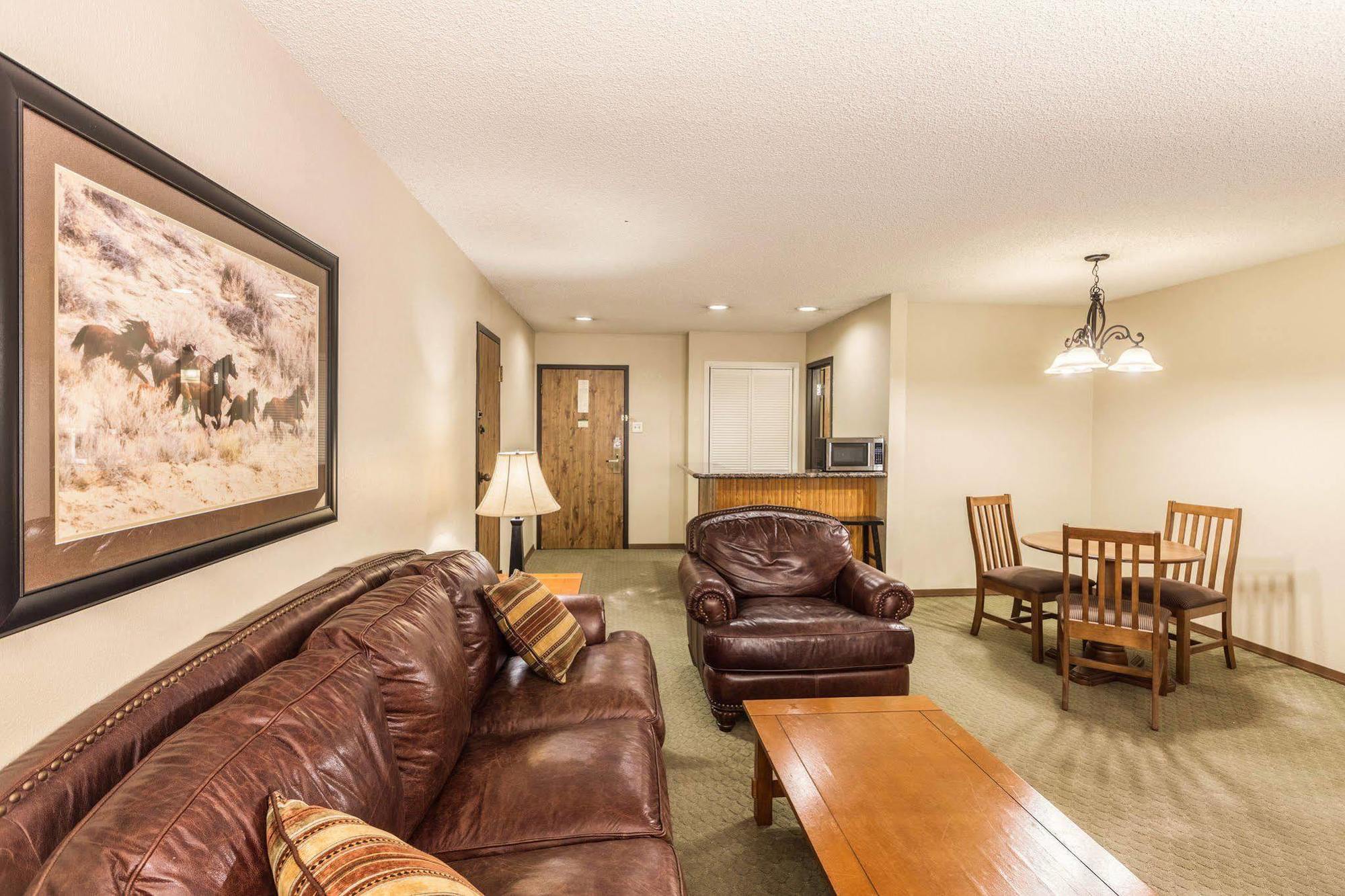 Hotel Quality & East - Richardson 3*